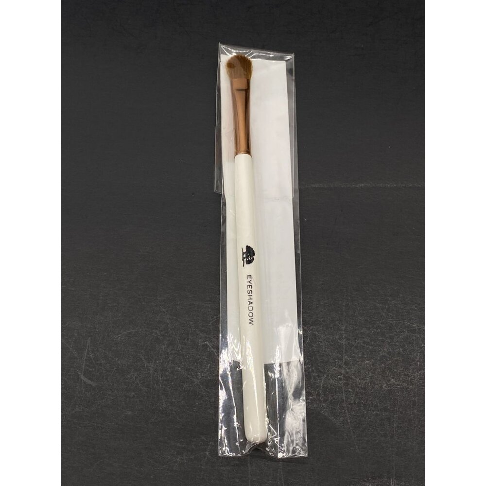 Origins Eyeshadow Placement Brush